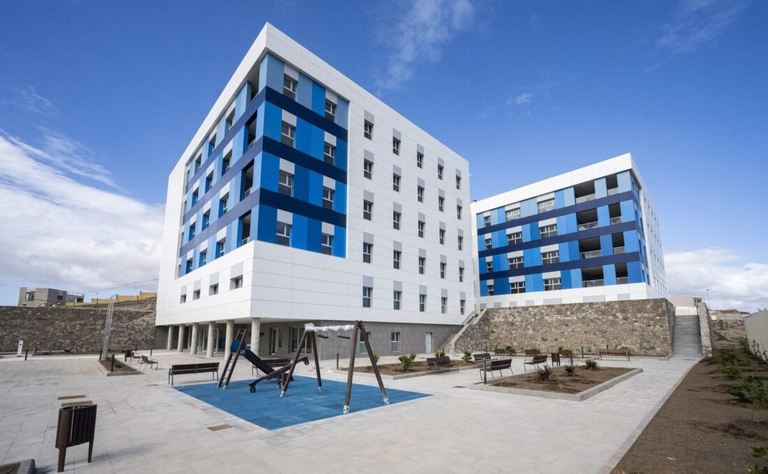 Visita institucional a las obras del centro sociosanitario Taliarte Nuevo en Telde